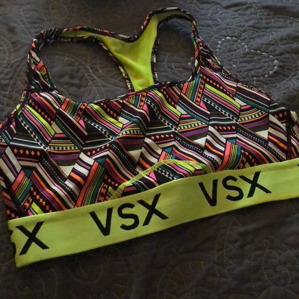 Sports bra